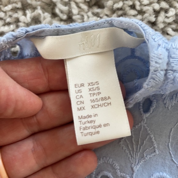 Beautiful eyelit cotton H&M dress - Picture 2 of 6